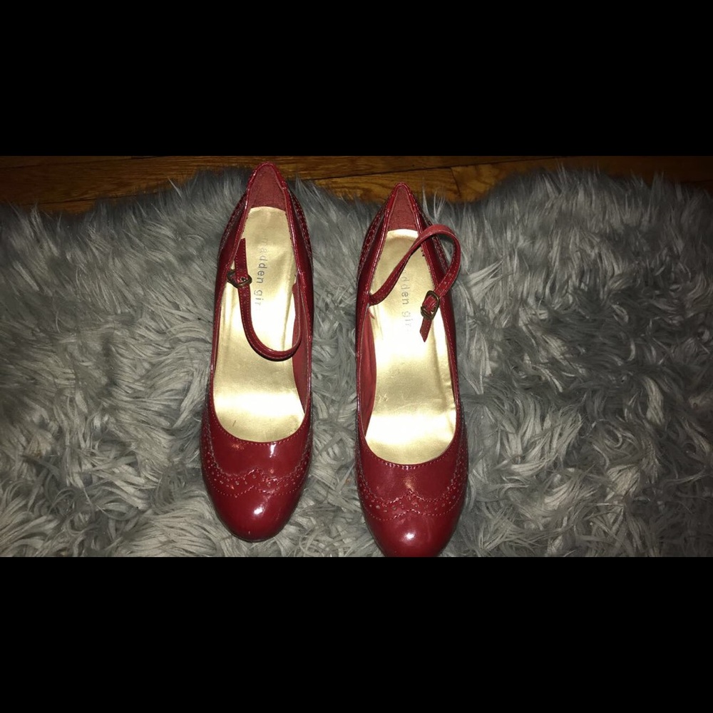 Madden Girl pleather platform pumps by Only worn 2